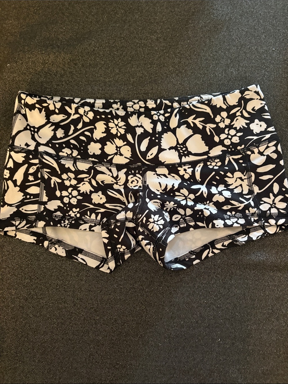 Fleo workout shorts